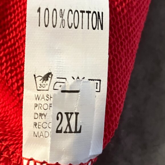 Red "Sisters" Sweatshirt Like New Size 2XL - Picture 5 of 8